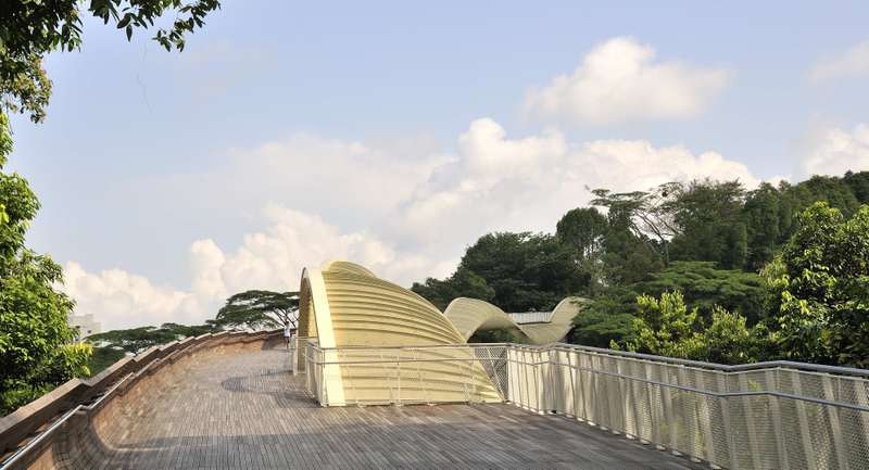 Puente ondulado Henderson en Singapur