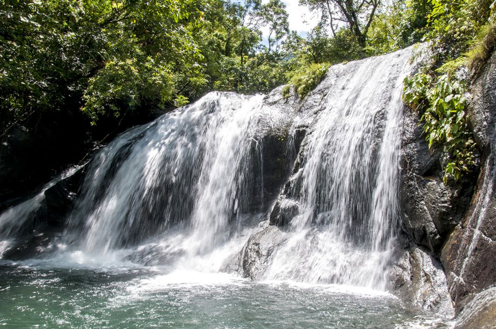 Sebaste Antique Igpasungaw Falls